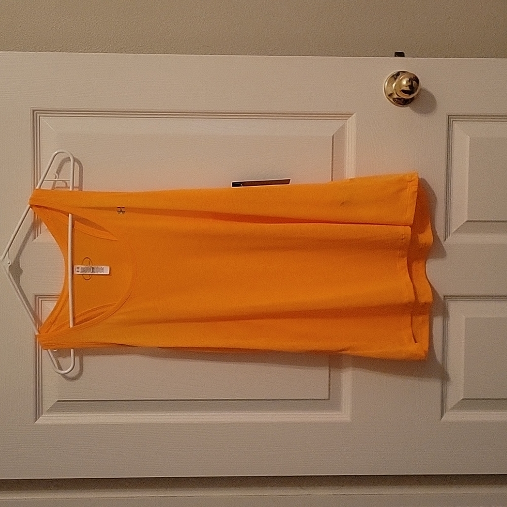 Size XL Under Armour Tank Top